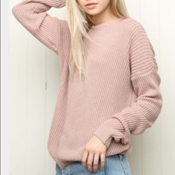Brandy Melville Sweater❣