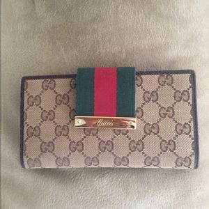 Gucci wallet