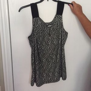 *Price dropped* New York & Co keyhole sleeveless
