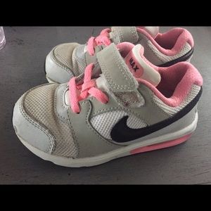 Toddler pink and white Nike Sneakers