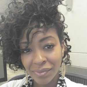 Meet your Posher, Di