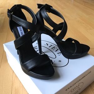 Steve Madden Wadee Black Leather Heels