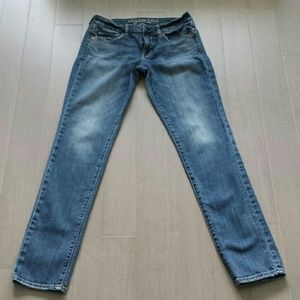 American Eagle size 8 long skinny stretch jeans