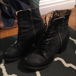 FRYE BOOTS size 8.5