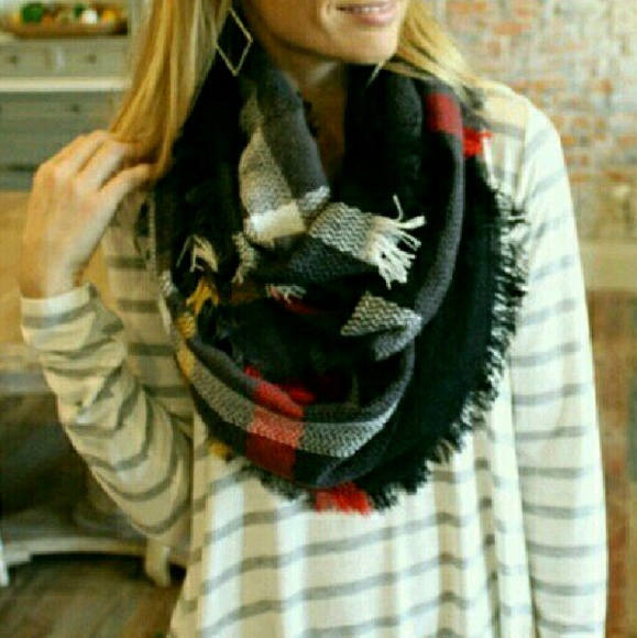 🚫SOLD OUT🚫Beyond Basic Striped Tunic in Gray! - Picture 4 of 4