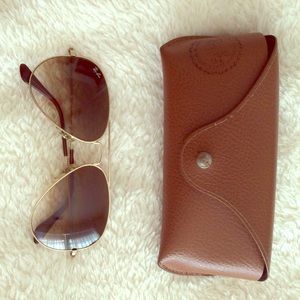 Ray-Ban Aviators Brown lens NO TRADES