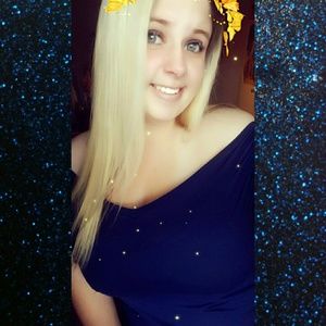 Meet your Posher, Danielle