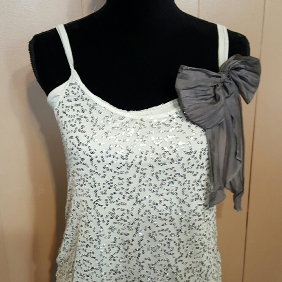 Abercrombie & Fitch Tops - FLASH SALE Abercrombie & Fitch double tank