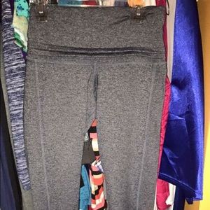 Mid-rise tight fit yoga stretch pants