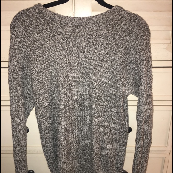 Abercrombie and Fitch gray sweater