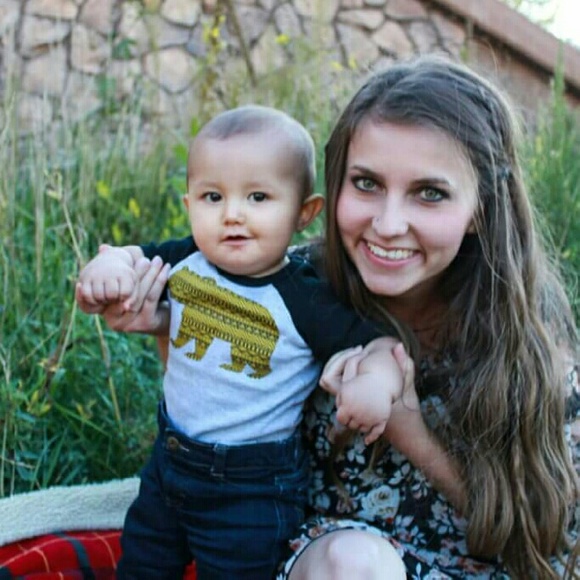 Meet your Posher, Mackenzie - Picture 2 of 8