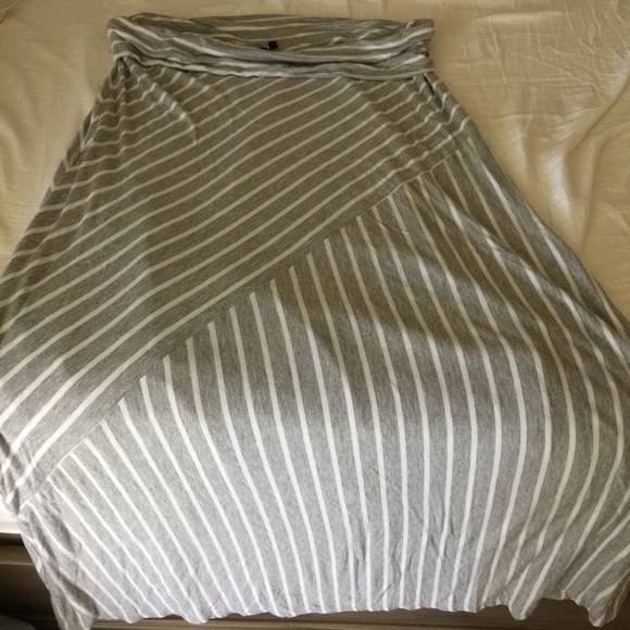 MIK Gray Striped Maxi Skirt