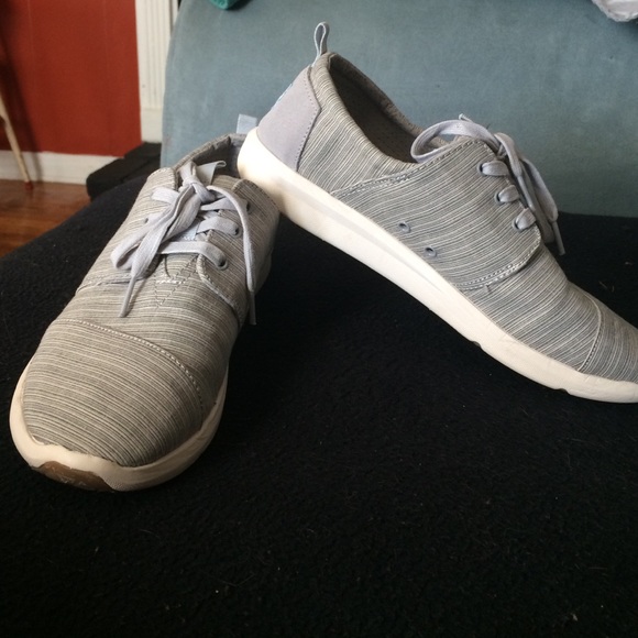 Tom's Sneakers