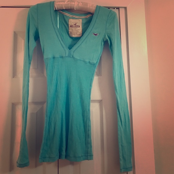 Long sleeve juniors tee shirt💙