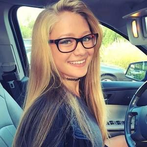 Meet your Posher, Kara