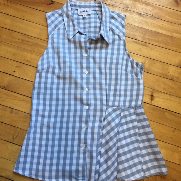 NWOT Olive & Oak Blouse