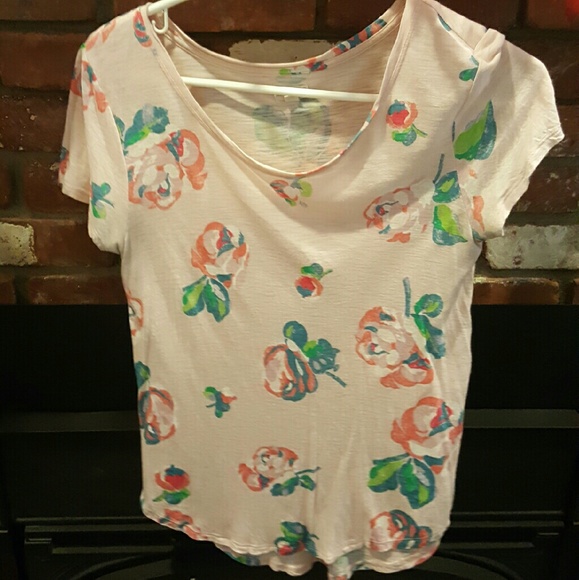 Pretty soft aerie tee