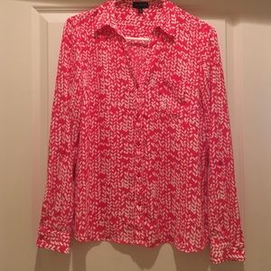 Limited long button up sleeve blouse