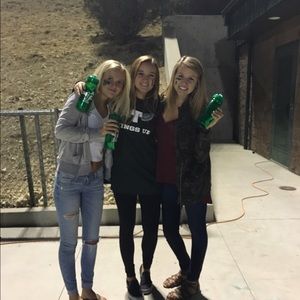 Meet your Posher, Cynthia