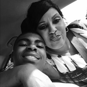 Meet your Posher, Crystal