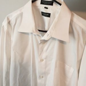 White dress shirt