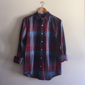 NWOT- GAP Slim Fit Plaid Button Up