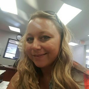 Meet your Posher, Cassandra