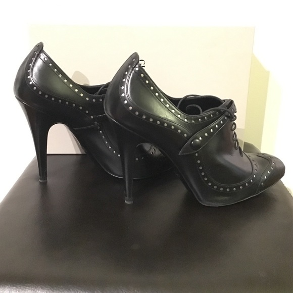Authentic Giorgio Armani Ladies shoes - Picture 2 of 4