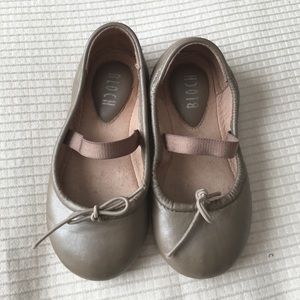 Bloch Arabella Flats Taupe
