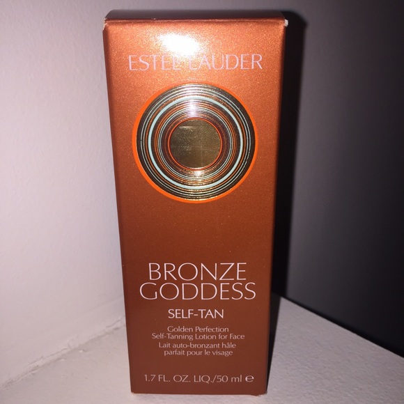 Estée Lauder Bronze Goddess self tan lotion - Picture 2 of 2