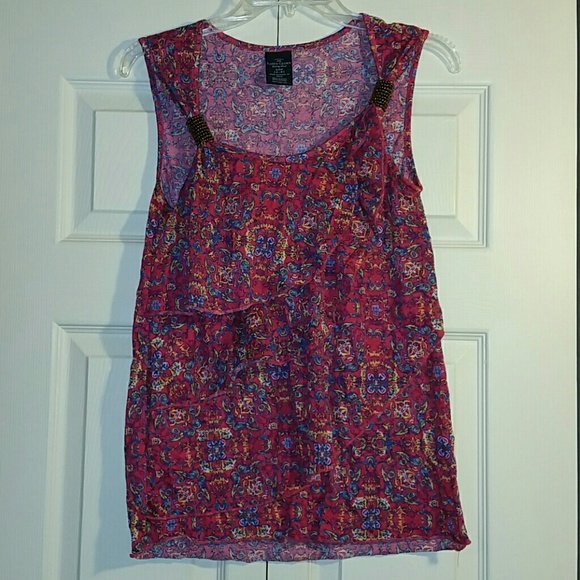 Beautiful sleeveless top