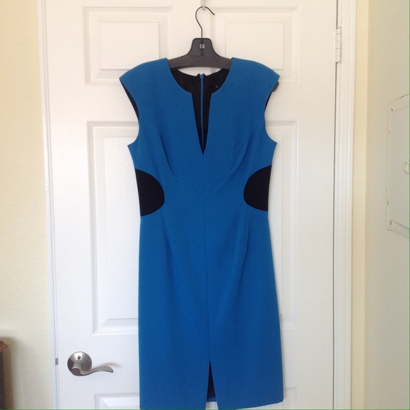 🔥FIRE SALE!!🔥 NWT Black Halo Sheath Dress