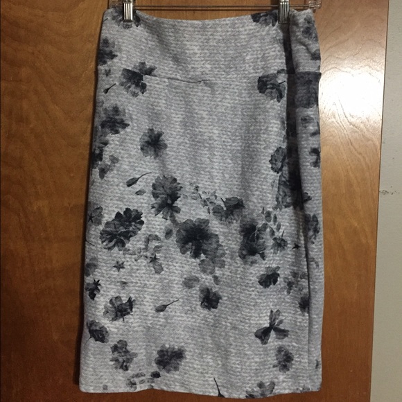 LuLaRoe Skirt