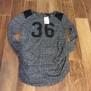H&M maternity shirt