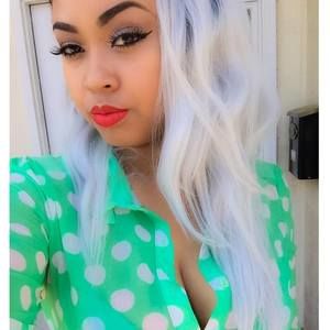 Meet your Posher, Selena