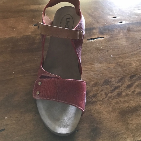 Taos Chrissy sandals - Picture 2 of 4