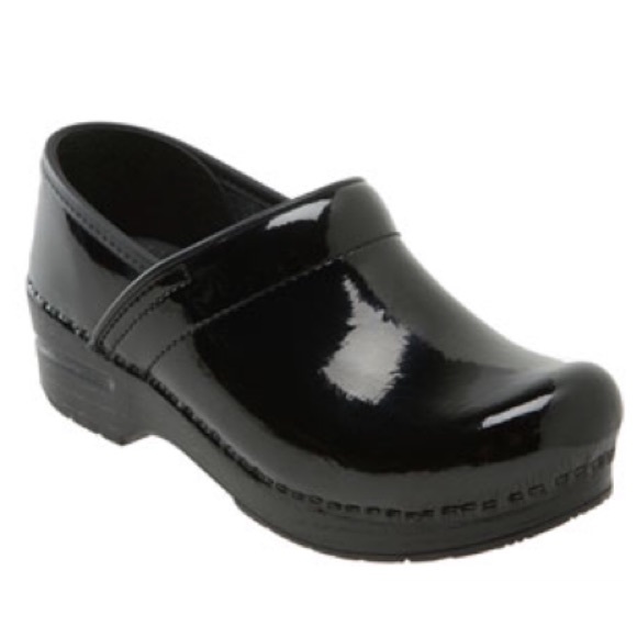 Dansko black patent "professional" clog