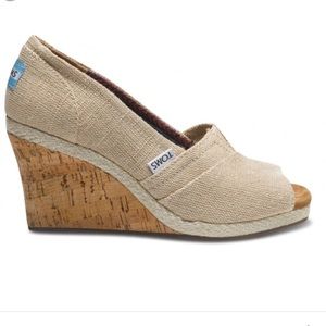 Toms Amery wedge in natural linen