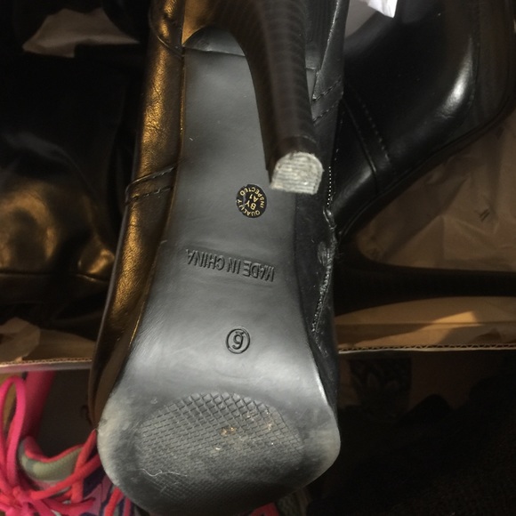 Boots - Picture 2 of 3