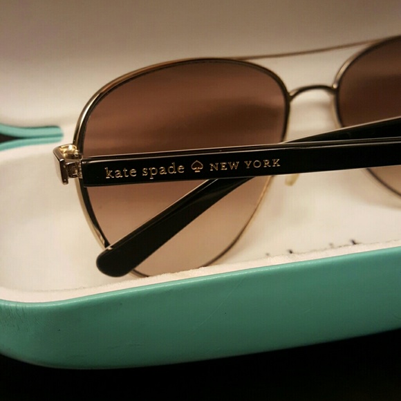 (❌🚫SOLD🚫❌)Kate Spade Sunglasses **Special Item** - Picture 2 of 3