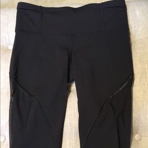 Lululemon cropped leggings. Size 10