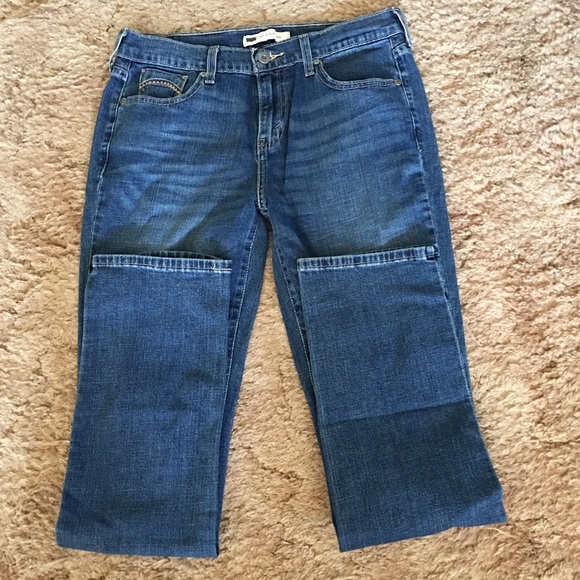 SOLD! 🌟Levi's 505 Straight Leg Jeans!🌟
