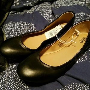 Mossimo flats black