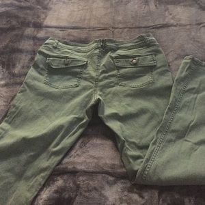 Cute army green boot cut pants with stretch