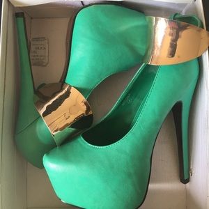 Pumps, heels