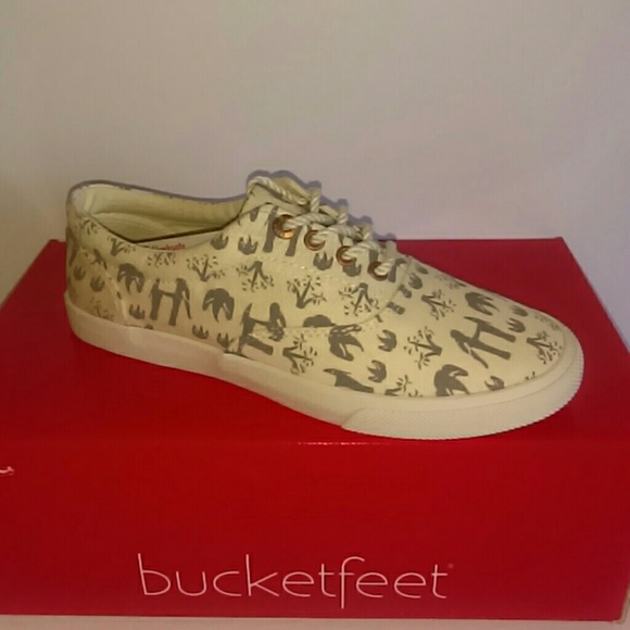 Elephants bucketfeet sneakers