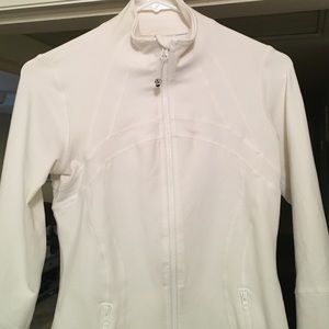 Lululemon Define White Fitted Jacket.