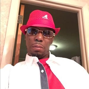 Meet your Posher, Marc