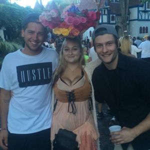 Meet your Posher, Christian