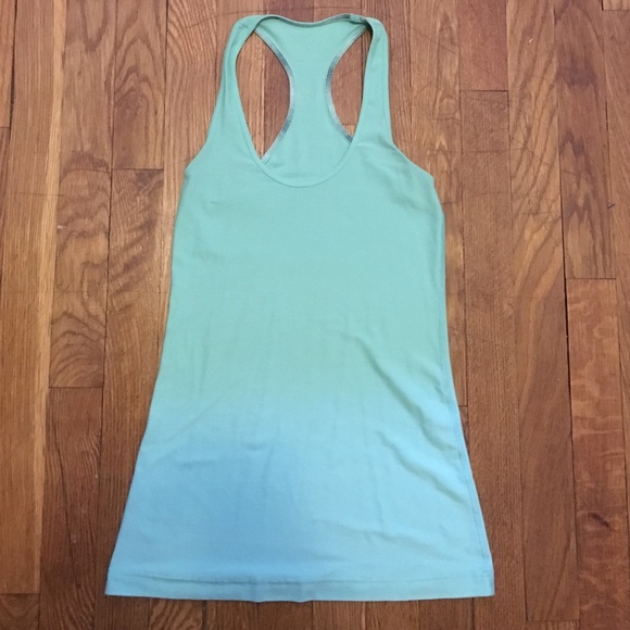 Lululemon cool racer back size 4